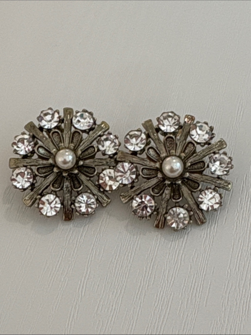 Vintage-Inspired Silver Flower Crystal Earrings with Pearl Center